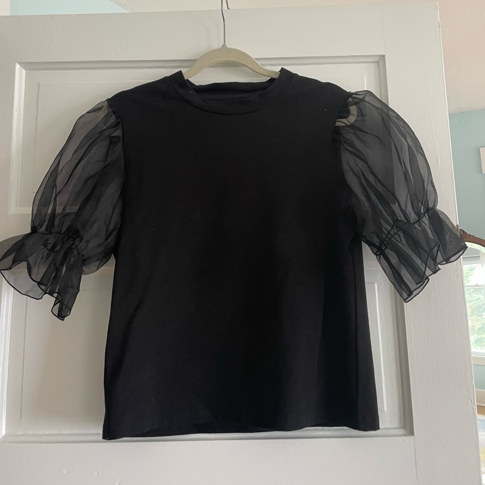 Rita Row puff sleeve top